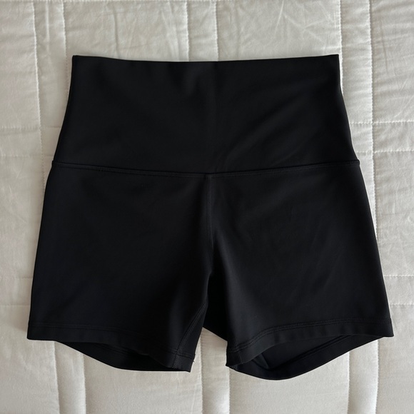 lululemon Align™ High-Rise Short 4" - New without tags! - Picture 5 of 6